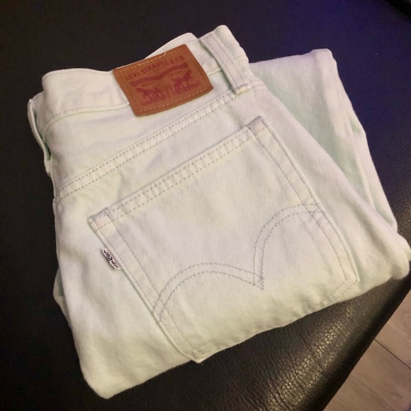 Levi’s Wedgie Icon Straight Jeans - Picture 7 of 7